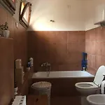 Casa Di Emanuela アパート スペッロ