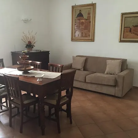 Casa Di Emanuela * 스펠로